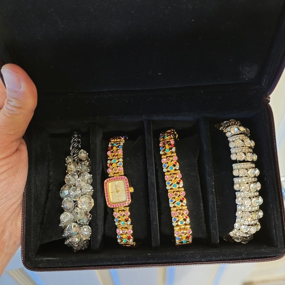 Faux Leather Croc Embossed Watch - Bracelet - Jewelry Case ~ FINAL PRICE - Picture 4 of 13